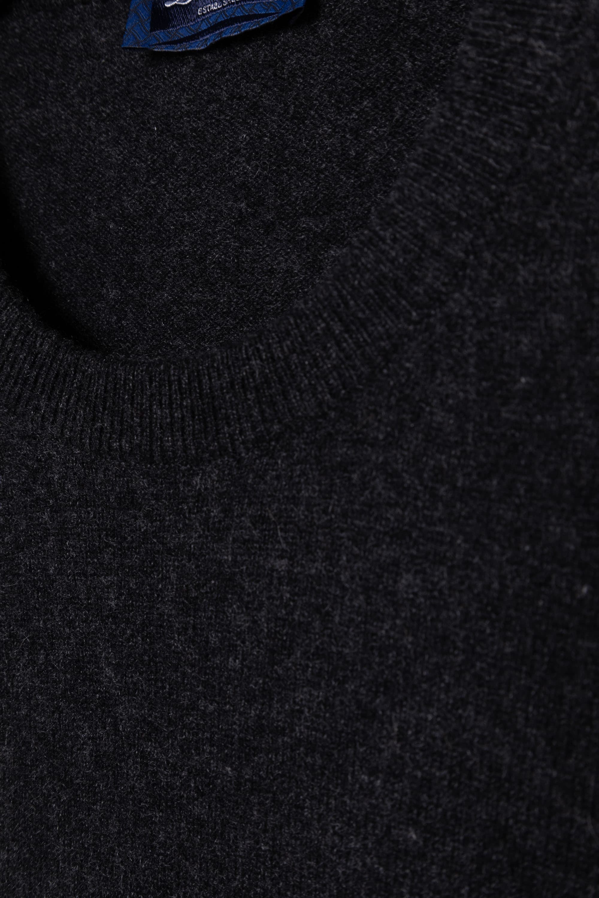Crew Neck Cashmere Sweater - Image 37