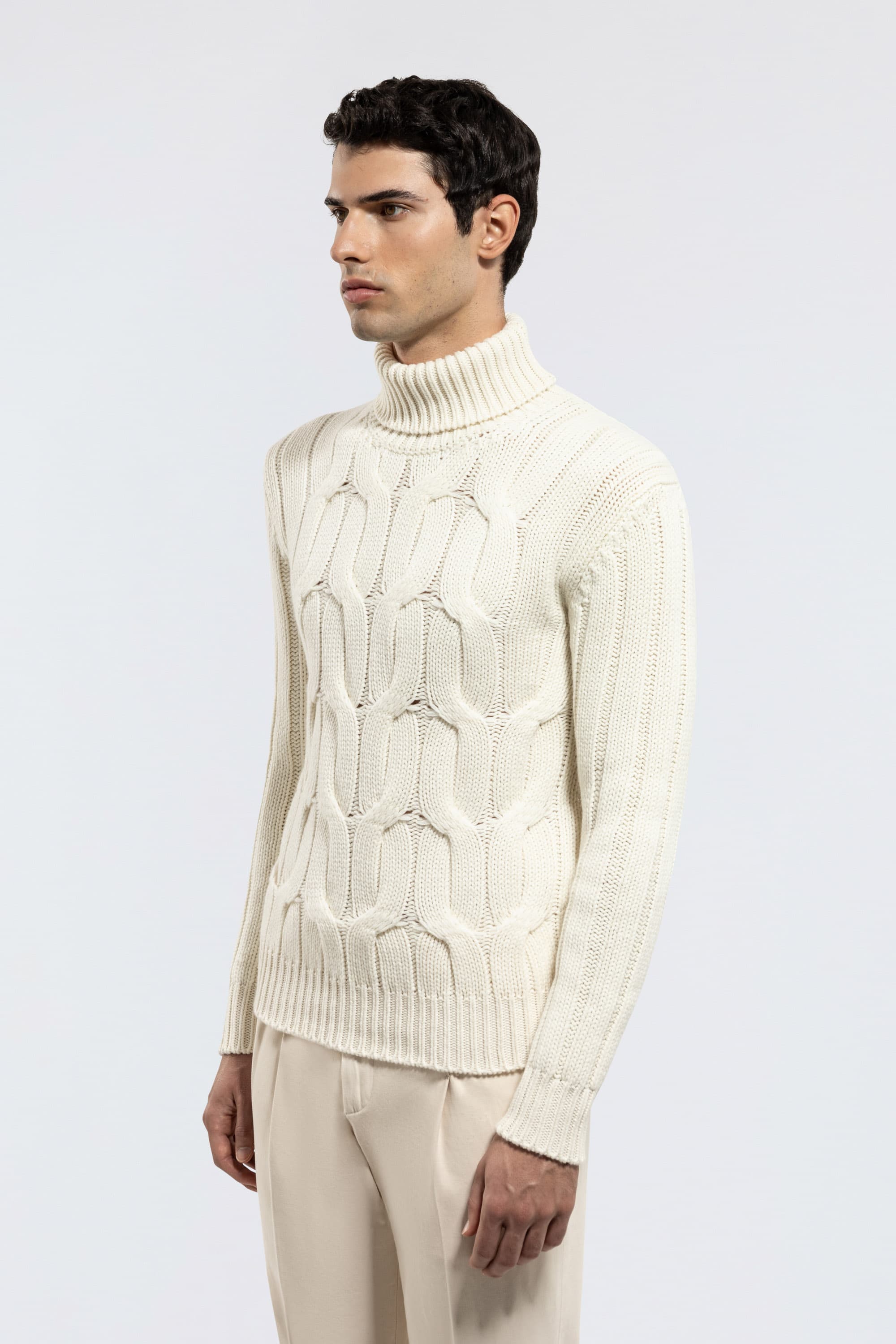 Dolcevita in Cashmere con Treccia - Image 3