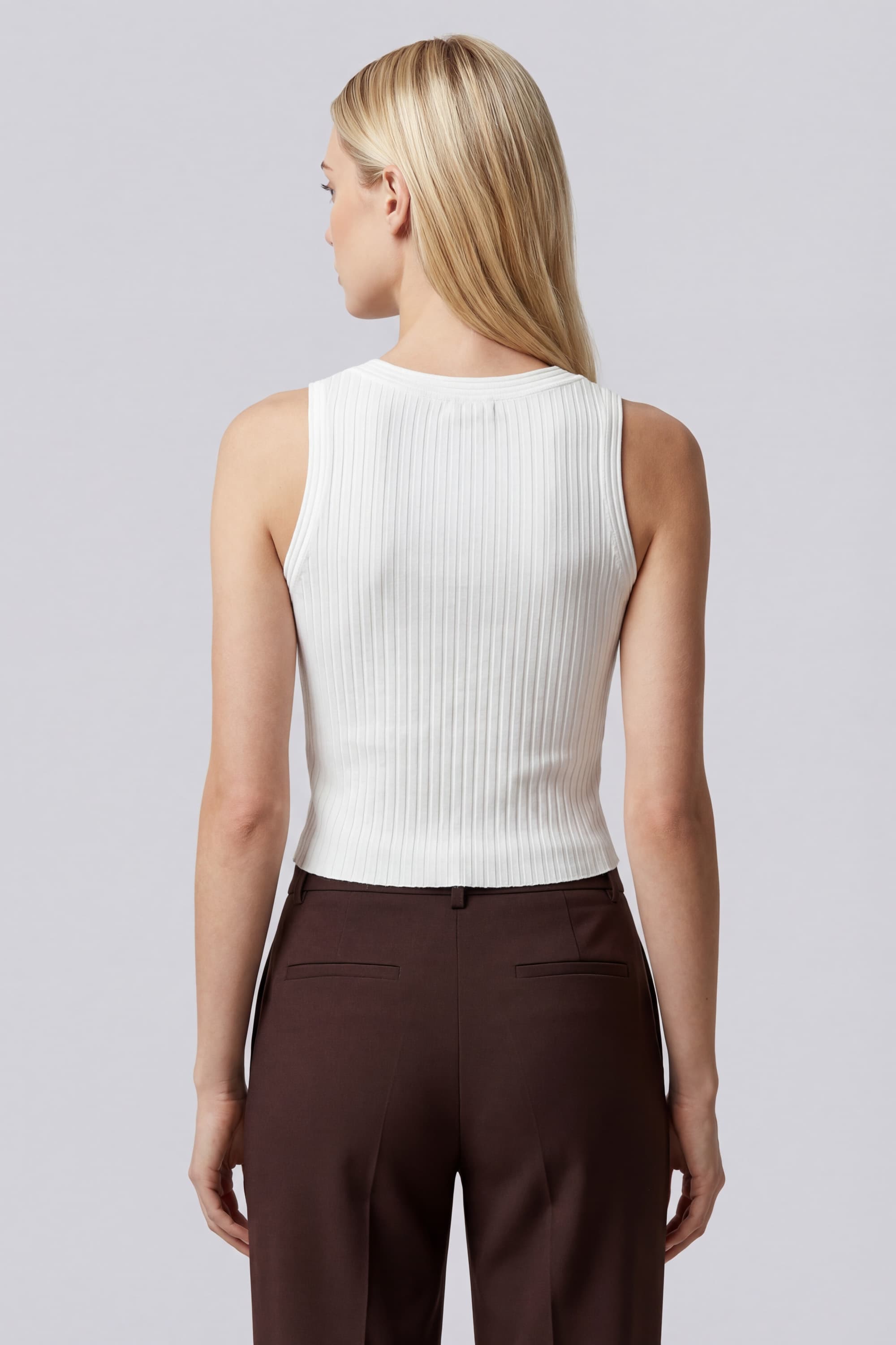 Ribbed Tank top with V-Neckline - Image 4