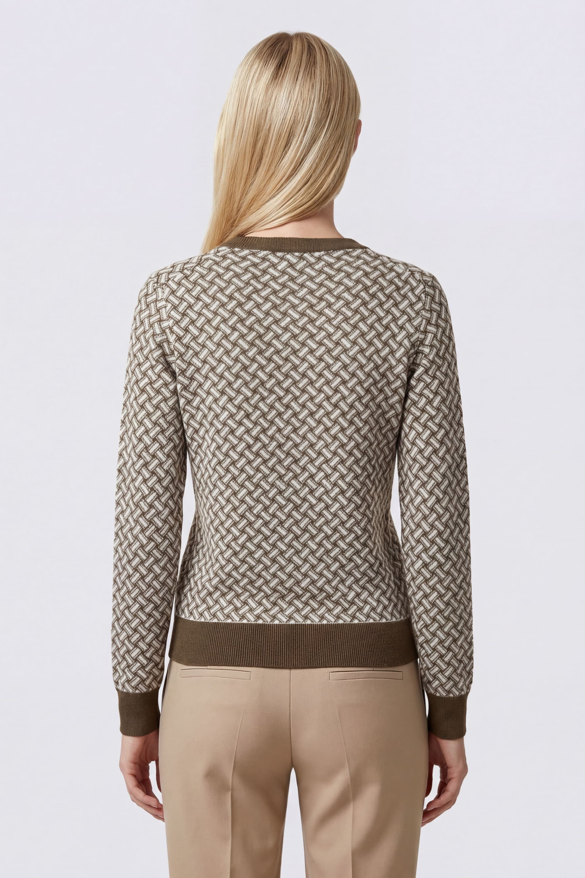 V-Neck Sweater Razor Blade - Image 4