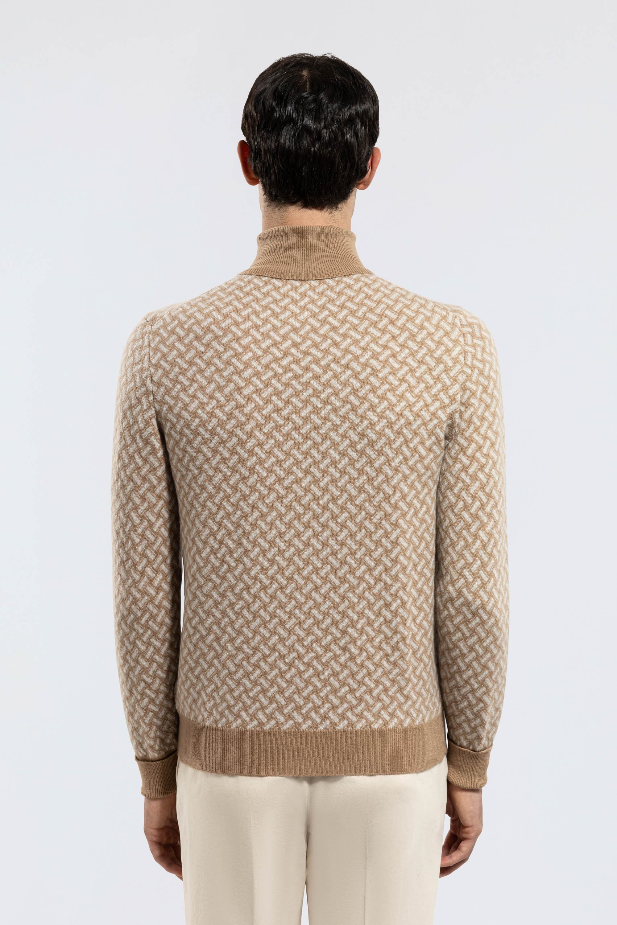 Razor Blade Turtleneck Sweater in Cashmere - Image 4