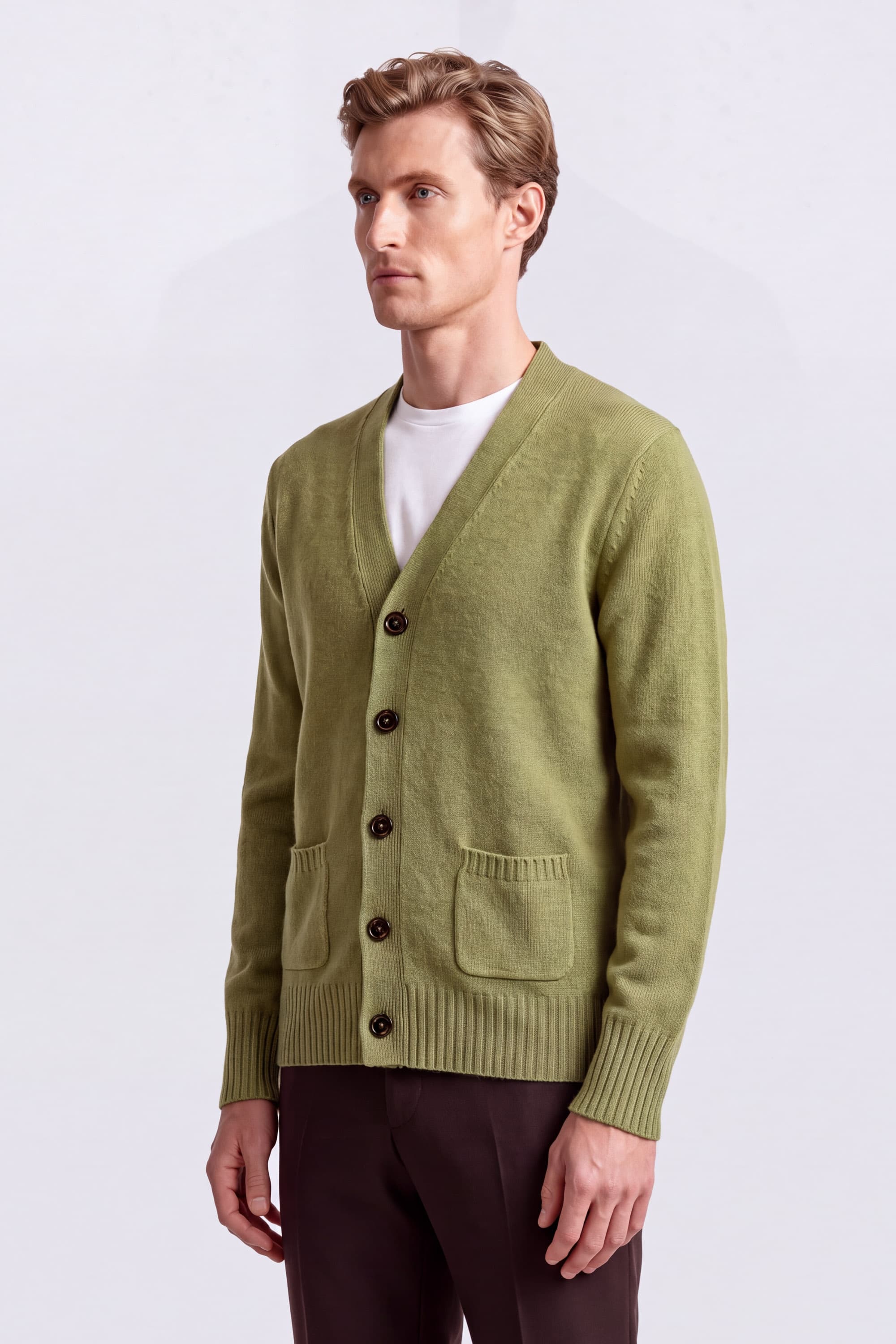 Cardigan in Lambswool - Image 3