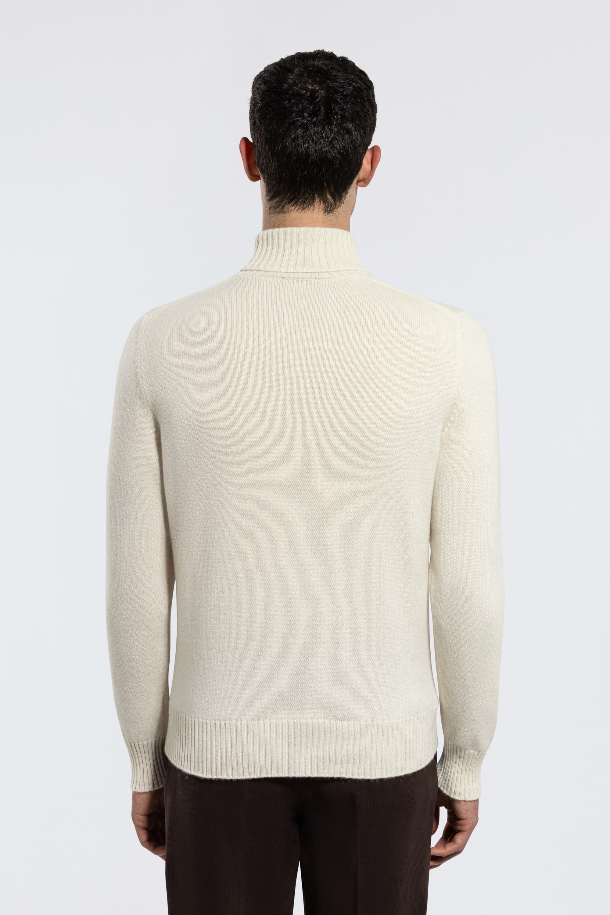 Maglia Dolcevita in Cashmere - Image 4