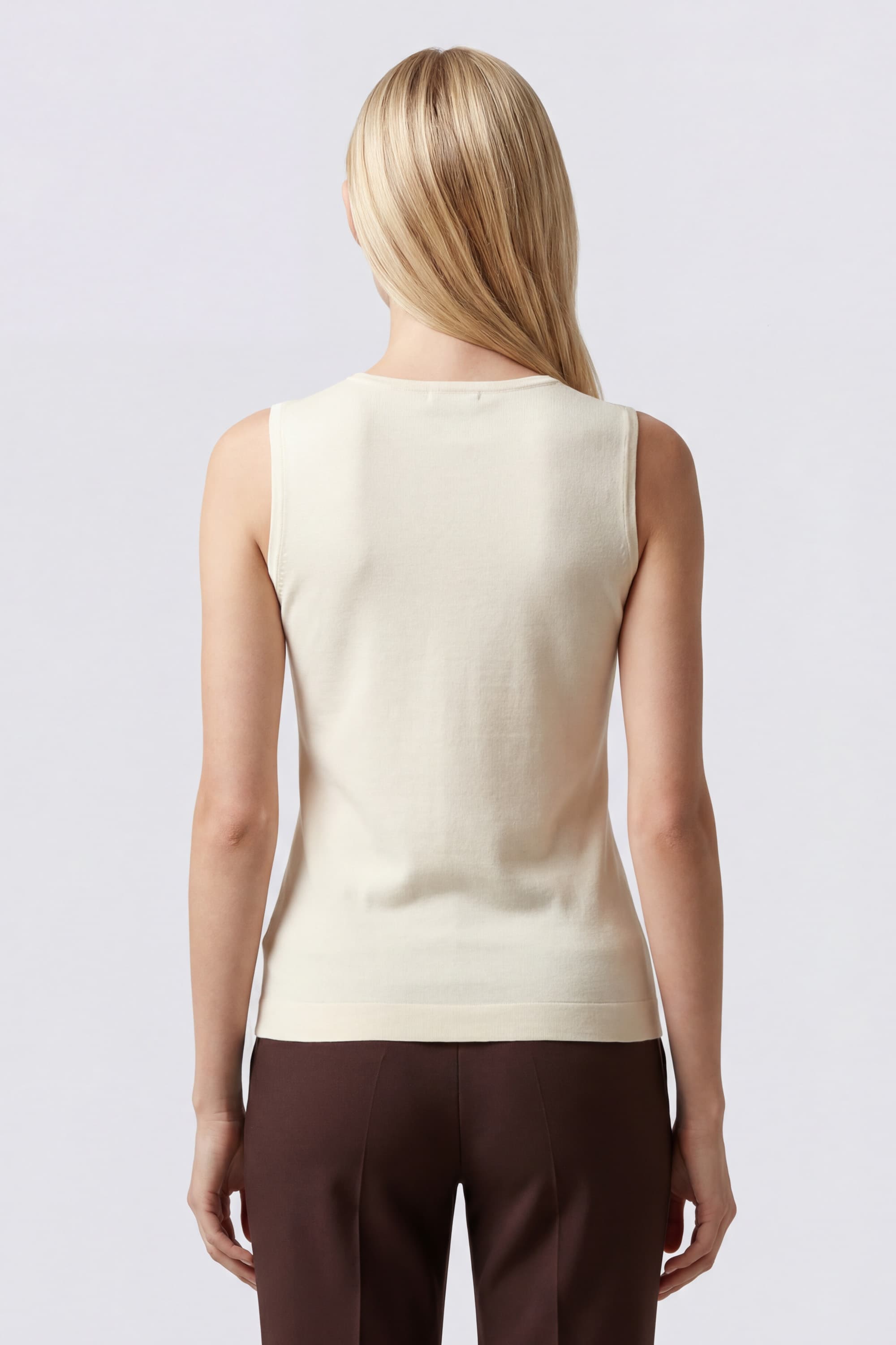 Sleeveless virgin wool top - Image 4